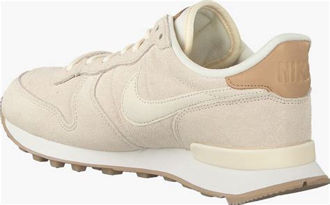 nike internationalist dames beige